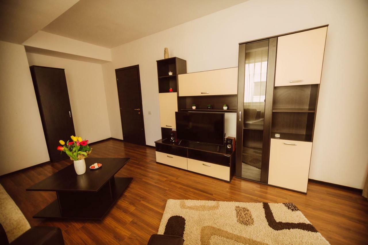 Seascape - Summerland Apartment