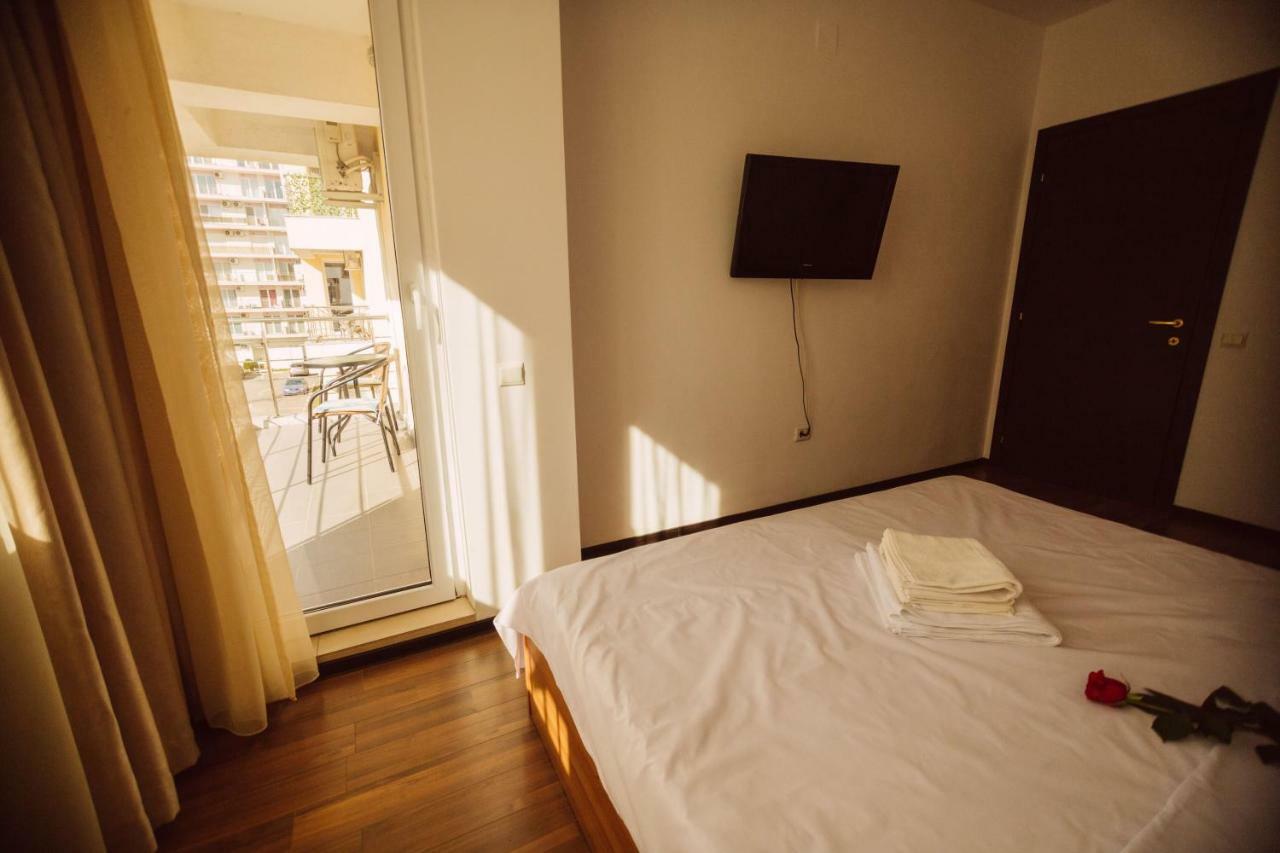 Seascape - Summerland Apartment